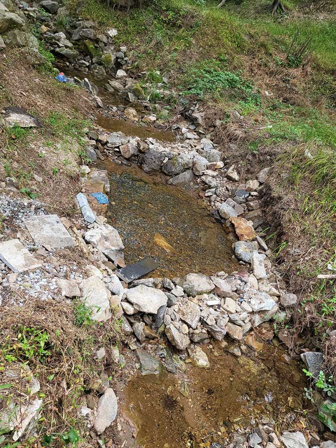 충남-공주-신풍면-계곡-농막-시골집-토지-매매-2.jpg